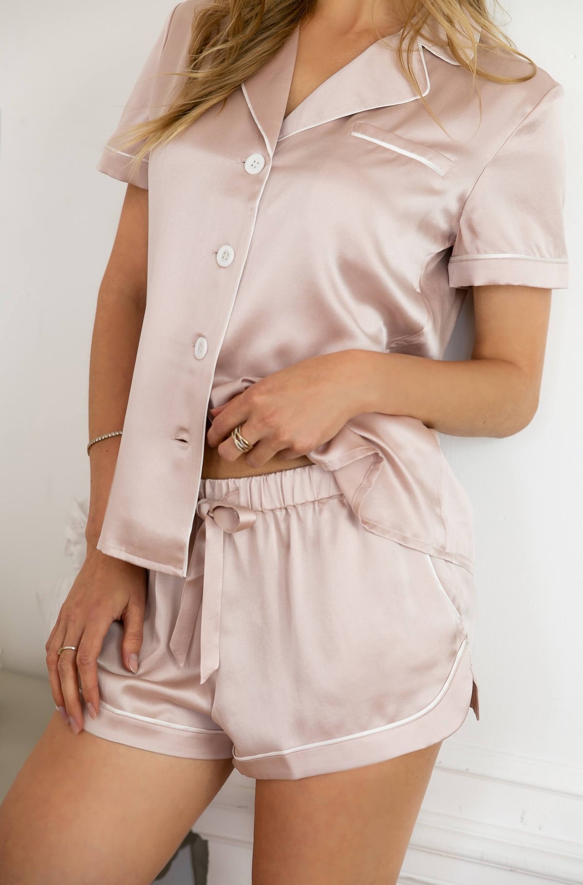 Amore Silk Pajamas - Shorts