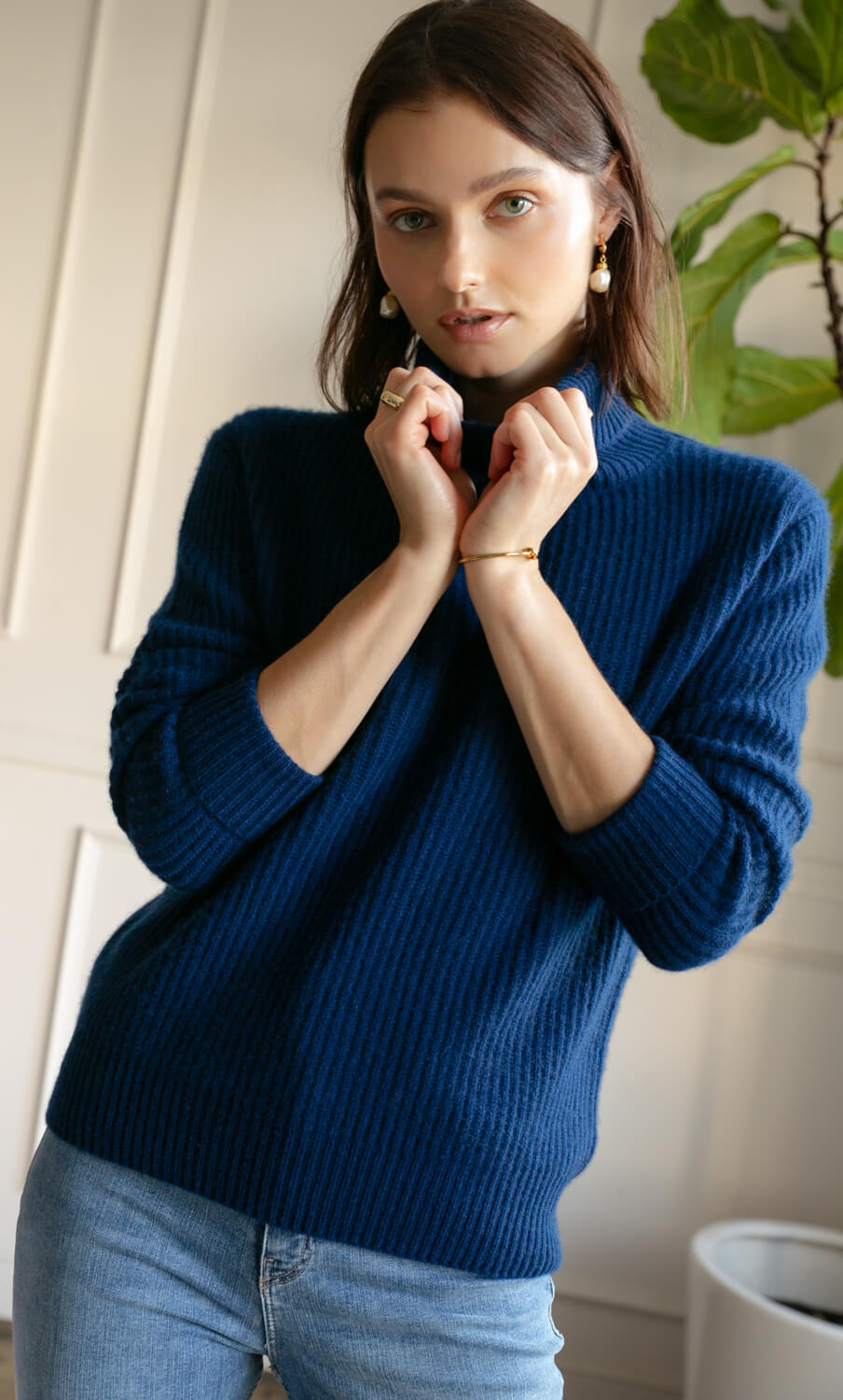 Tessa Cashmere Turtleneck Sweater